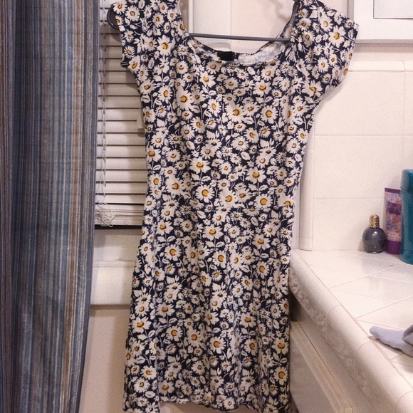 Forever 21 dress - Picture 2 of 3